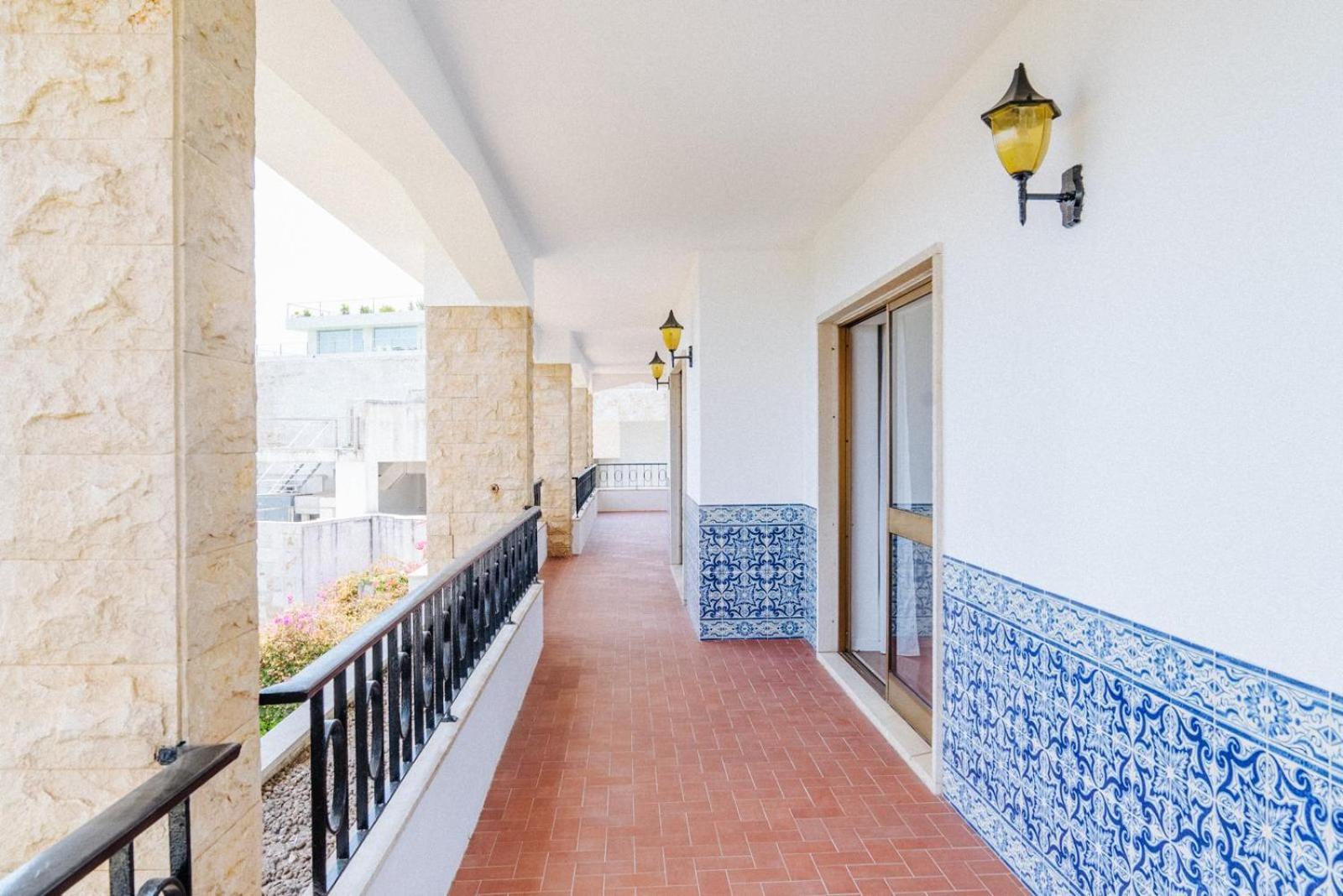 Spacious Seaside House Cascais