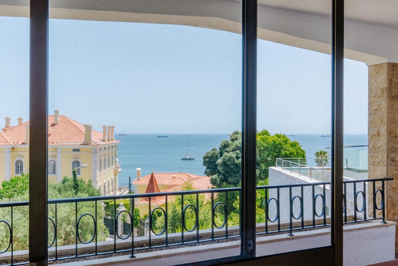 Villa Spacious Seaside House