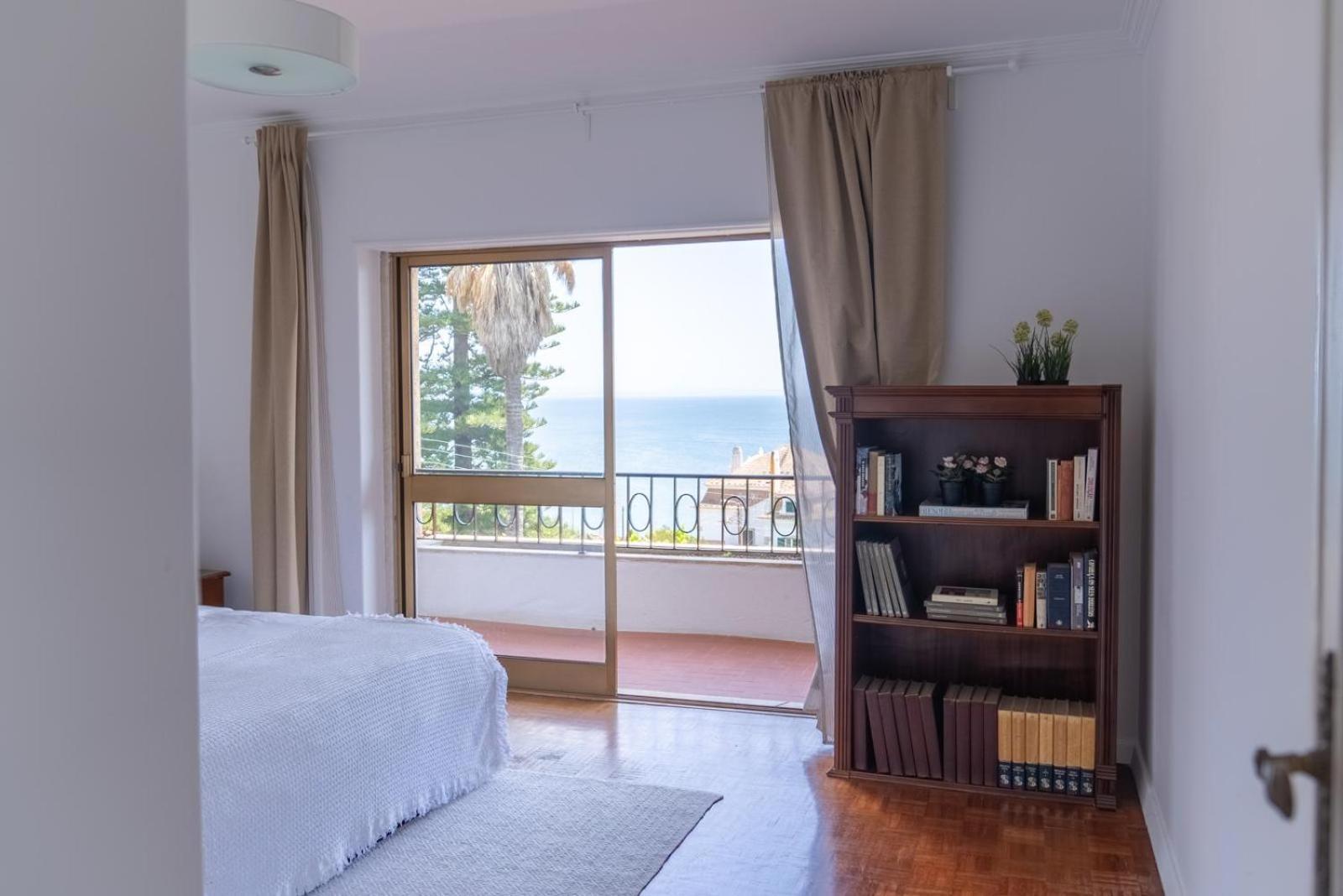 Spacious Seaside House Villa *